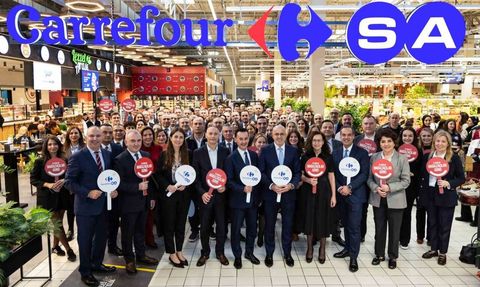 CarrefourSA, 12 Aralık Mağazacılar Günü’nü 15 bin çalışanıyla kutladı