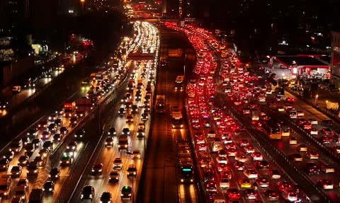 Cevizlibağ E-5'te akşam trafiği yüzde 81'e ulaştı