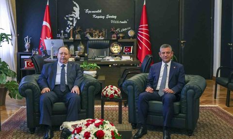 CHP Genel Başkanı Özel, YSK Başkanı Yener ile TBMM'de görüştü