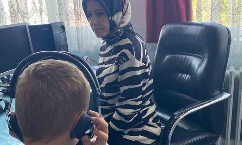 Çilimli’de İlkokul 1. Sınıf Öğrencilerine İşitme Taraması Yapıldı