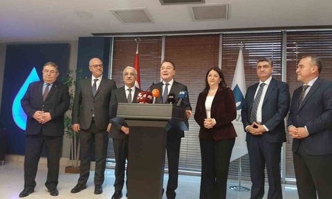 DEM Parti heyeti DEVA Partisi Genel Merkezi'nde Babacan ile görüştü