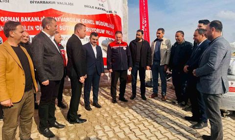 Dicle'de Çavlı Kooperatifine 7 Hibeli Süt Soğutma Tankı Dağıtıldı
