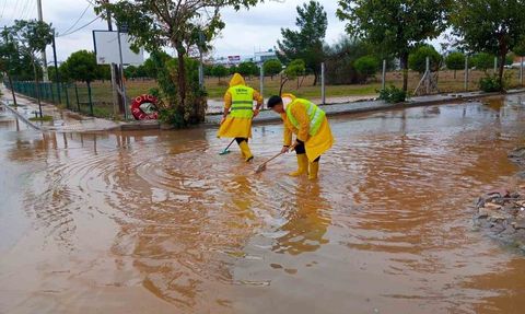Didim Belediyesi'nden yoğun yağışa hızlı müdahale