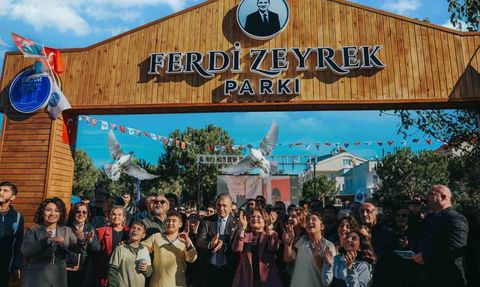 Didim'de Ferdi Zeyrek Parkı açıldı