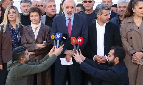 DTSO, Amedspor’a yeni takım otobüsü teslim etti