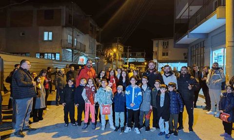 Dünya Şampiyonu Zehra Gemi, Gökpınar Mahallesi’nde Törenle Karşılandı