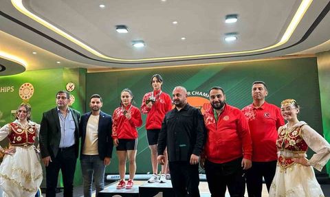 Düzce Belediyesi Spor Akademisi Balkan Şampiyonasından Madalyalarla Döndü