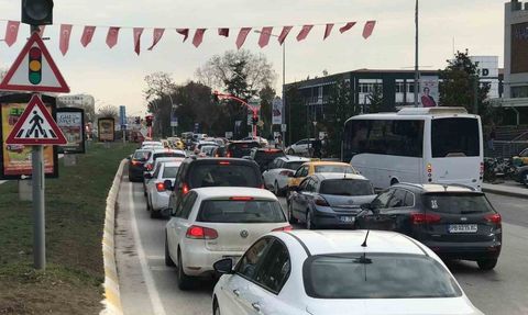 Edirne’de trafiğe kayıtlı araç sayısı 207 bin 555’e ulaştı