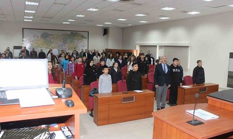 Efeler'de Öğrenci Meclisi yeni döneme başladı