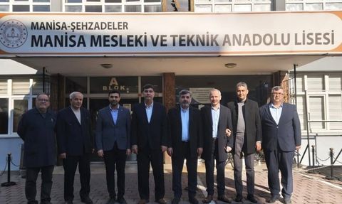 Eğitim-Bir-Sen Manisa 1 No’lu Şube Yönetimi Şehzadeler’de Okulları Ziyaret Etti
