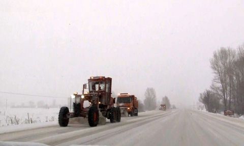 Erzincan'ın yüksek kesimlerinde kar yağışı etkili oldu