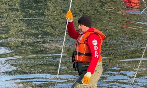 Eskişehir'de 4 gündür kayıp öğretmen için su ve kıyı aramaları sürüyor