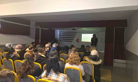 Eskişehir'de ailelere yönelik 'Dijital Tehditlere Karşı Bilinçlenme' semineri