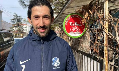 Eskişehir’de sporcu ve arkadaşları yeni doğan kuzuyu annesine 3 kilometre uzakta kavuşturdu