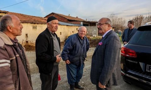 Ethem Mahallesi'nde yol ve çevre düzenlemesi çalışmaları sürüyor