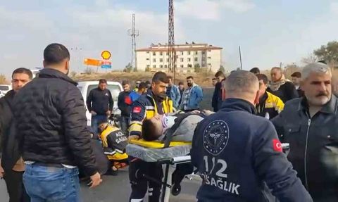 Gaziantep’te motosiklet arkadan çarptı: 2 kişi yaralandı