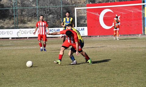 Hacılar Erciyesspor, Özvatanspor'u 1-0 yenerek zirve takibini sürdürdü