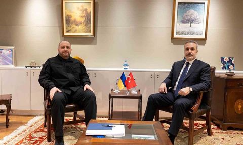 Hakan Fidan Brüksel'de Rüstem Umerov ile Görüştü