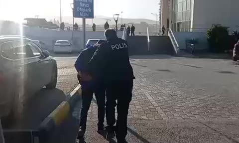 Hatay'da TOKİ vaadiyle dolandırıcılık iddiası: Şüpheli tutuklandı