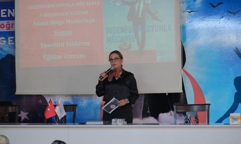 Hatay İskenderun'da Öğrencilere Dezenformasyon Farkındalık Eğitimi
