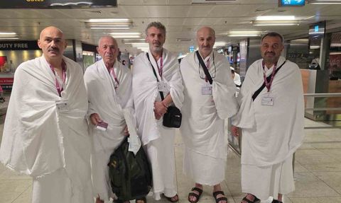 Hayrat'tan şehit yakınları ve gaziler 'Gönlüm Kabe' ile umreye uğurlandı