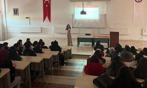 Hisarcık MYO’da Kadına Yönelik Şiddetle Mücadele Eğitimi