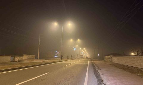 Iğdır'da yoğun sis görüşü azalttı