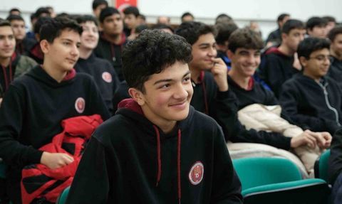 İl Müftüsü İsmail Fakirullahoğlu 15 Temmuz Şehitleri Anadolu İHL’de Konferans Verdi