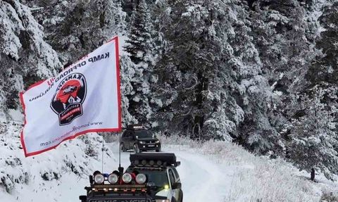 Ilgaz Dağı'nda lastiklerle kar eğlencesi