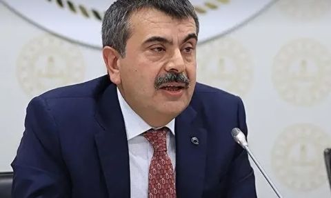 İngilizce Kurslarına Tonla Para Dökmeye Son! MEB Yapay Zeka Destekli "DİLİM" Erişime Açıldı