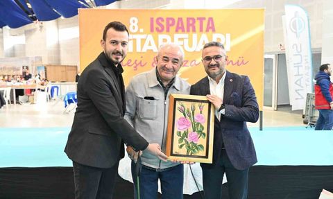 Isparta’da 8. Kitap Fuarı 10 günlük şölenin ardından sona erdi