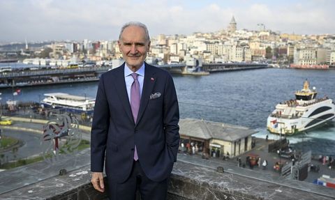 İstanbul 2026'da 25 bin tıp kongresi turistinden 100 milyon dolar gelir hedefliyor