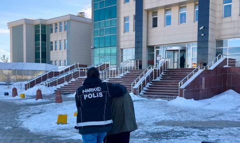 Kars’ta narkotik operasyonunda uyuşturucu ele geçirildi