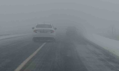 Kars’ta Yoğun Sis ve Kar Ulaşımı Aksattı