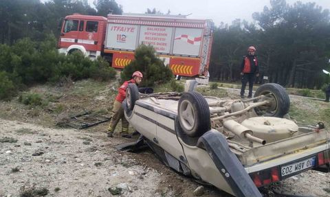 Kazdağları'nda şarampole devrilen otomobil: 4 hafif yaralı