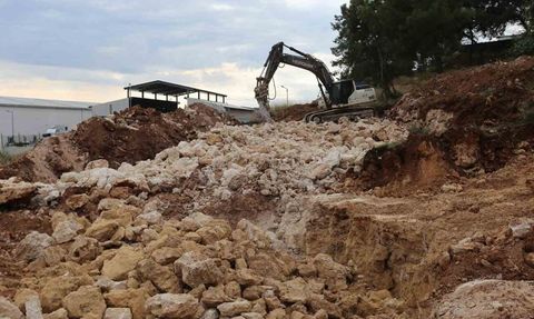 Kepez Belediyesi, Fevzi Çakmak'ta doğayla uyumlu yeni hayvan barınağı
