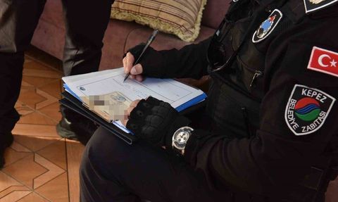 Kepez'te Berber İşyerlerine Ruhsat ve Hijyen Denetimi