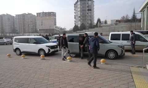 Kırıkkale’de "kız meselesi" iddiası silahlı kavgaya dönüştü: 6 şüpheli adliyeye sevk edildi