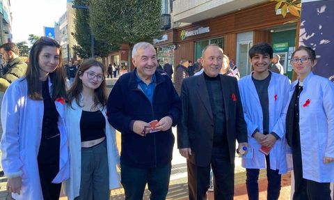 KTÜ Tıp Öğrencilerinden HIV/AIDS Farkındalık Çalışması