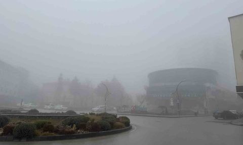 Kulu’da Yoğun Sis Trafiği Olumsuz Etkiledi
