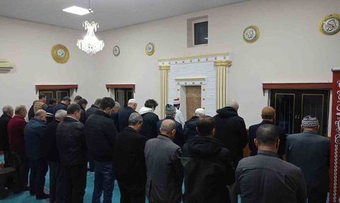 Kuruköy'de haftalık sabah namazı buluşması devam etti