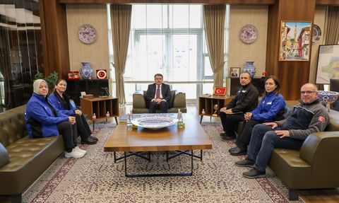 Kütahya AFAD heyeti Vali Musa Işın’ı ziyaret etti