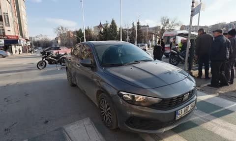 Kütahya'da otomobil ile motosiklet çarpıştı: 1 yaralı