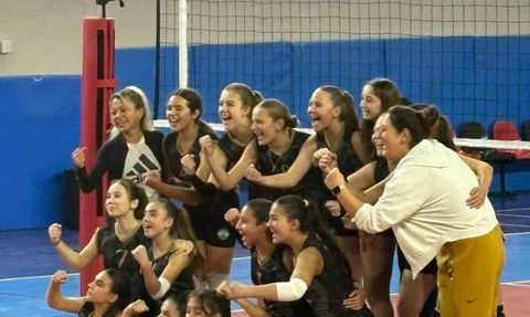 Melahat Ünügür Ortaokulu, Yıldız Kız Voleybolda Finalde