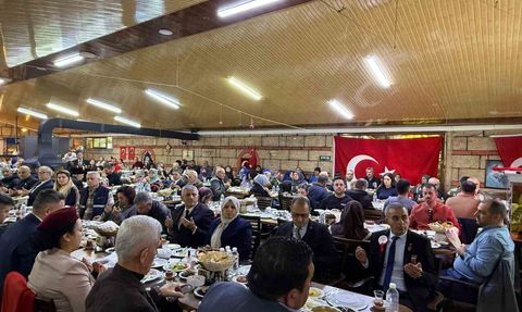 MHP Kemalpaşa’da şehit aileleri ve gazilerle dayanışma kahvaltısı