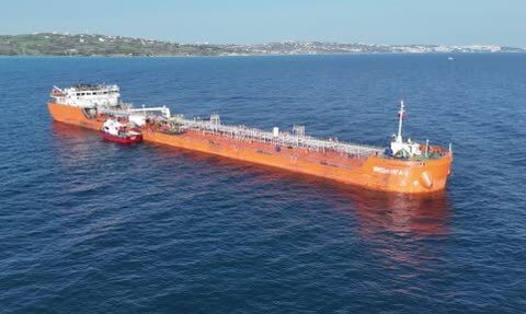 MIDVOLGA-2 Tankeri Sinop Açıklarında Teknik Kontrol İçin Bekliyor