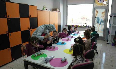 Minikler Düzce Belediyesi Çocuk Üniversitesi atölyelerinde buluştu