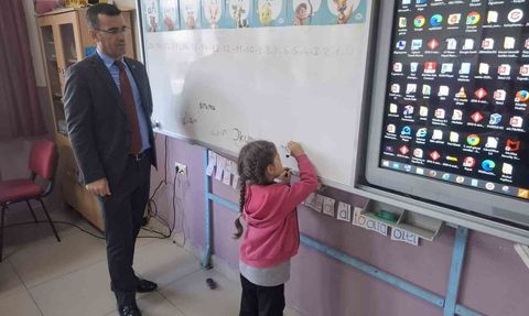 Müdür Yıldırak Kızılçukur Şehit Ahmet Şılak Ortaokulunu Ziyaret Etti