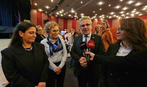 Nazilli'de 'Yolları Açan Kadınlar' konferansı: İlk Kadın Meclisi müjdesi