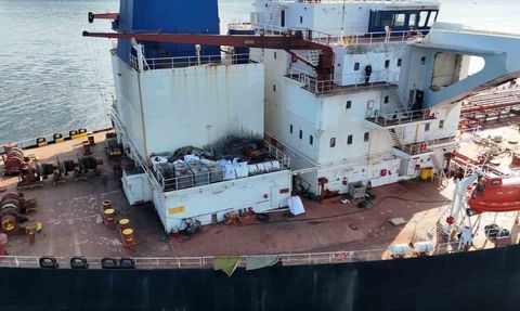 Novorossiysk’te vurulan Arlan tankeri İstanbul Boğazı’ndan geçti